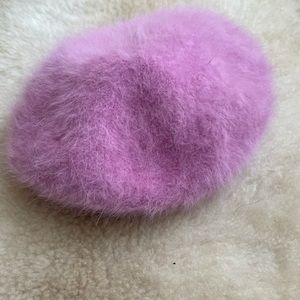 Natural Fibers Woman’s Beret